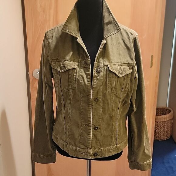 Eddie Bauer Jackets & Blazers - Eddie Bauer green corduroy jeans jacket sz med